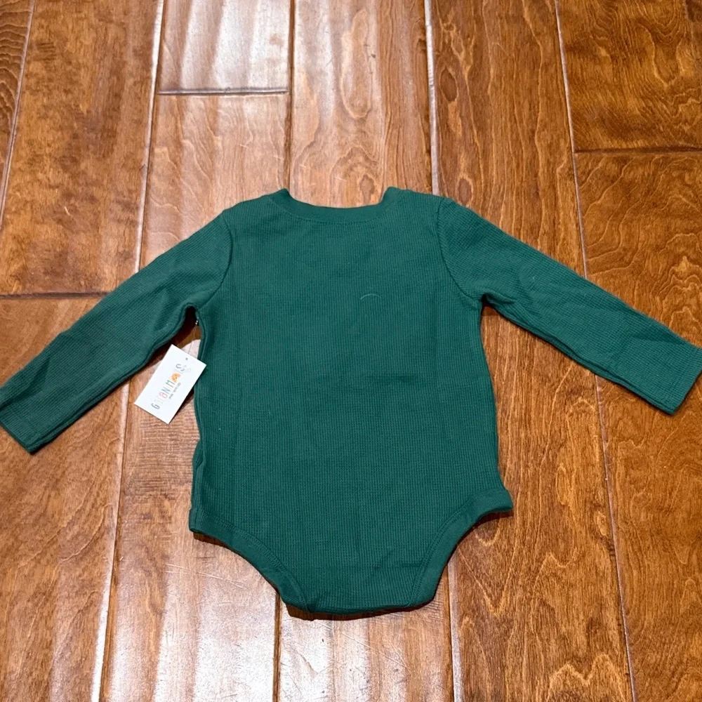 NWT Size 6-9 Months Garanimals Green Long Sleeve Onesie